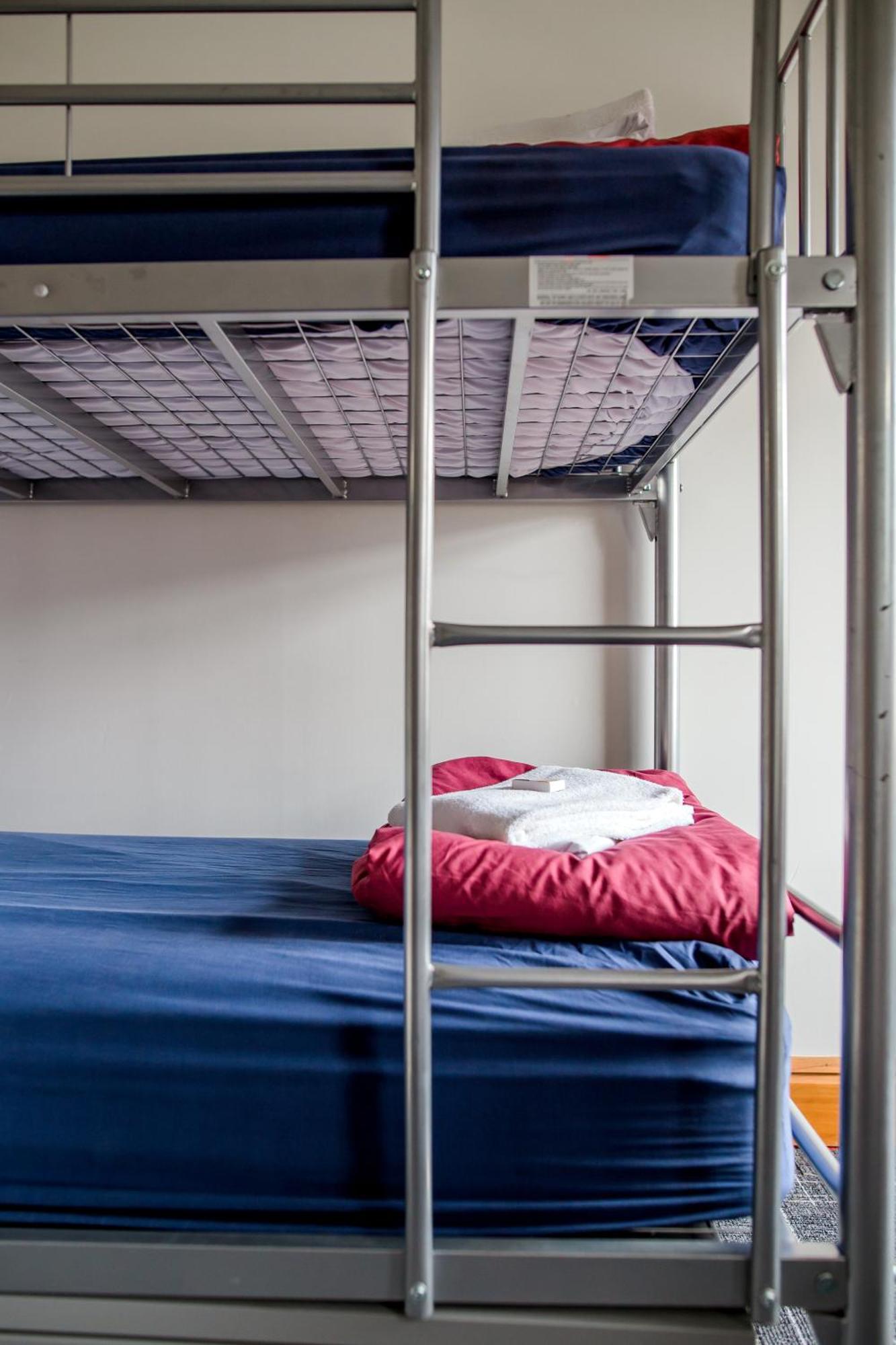 The Cambridge Hotel & Backpackers Wellington Bagian luar foto
