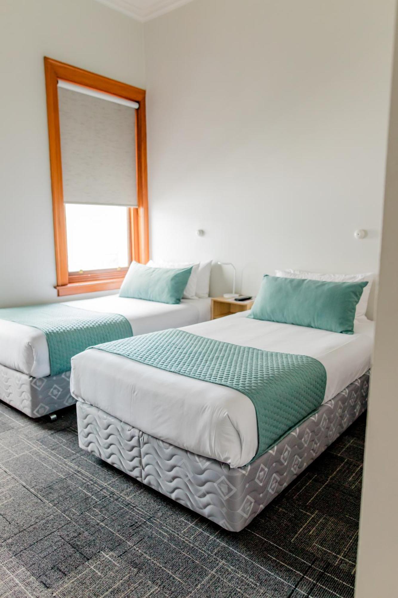 The Cambridge Hotel & Backpackers Wellington Bagian luar foto